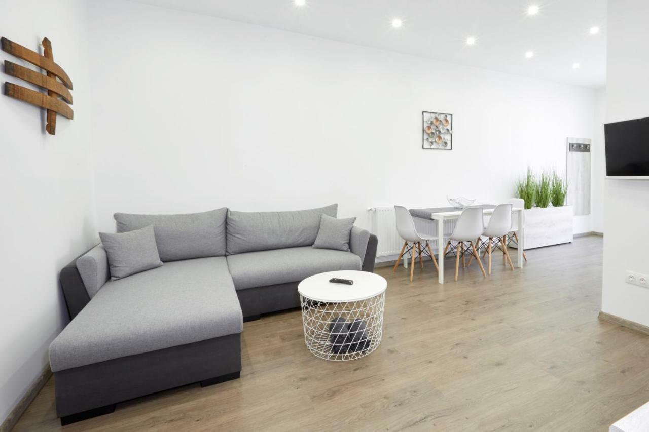 Foter Apartman Ii. Villány Εξωτερικό φωτογραφία